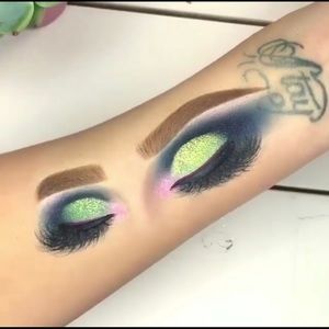 Meet your Posher, Jasmine